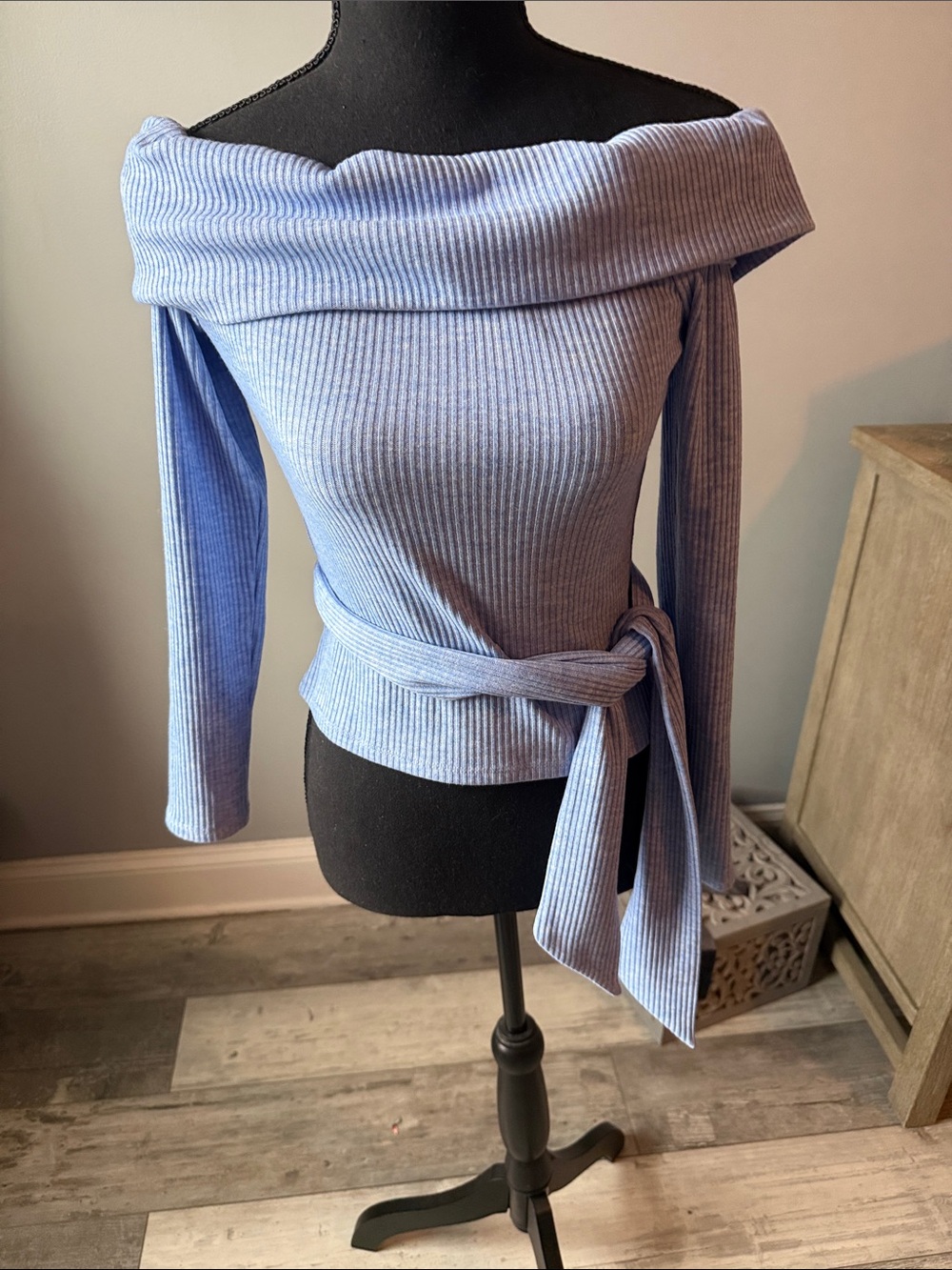 Revolve Off-Shoulder Ribbed Sweater Size S